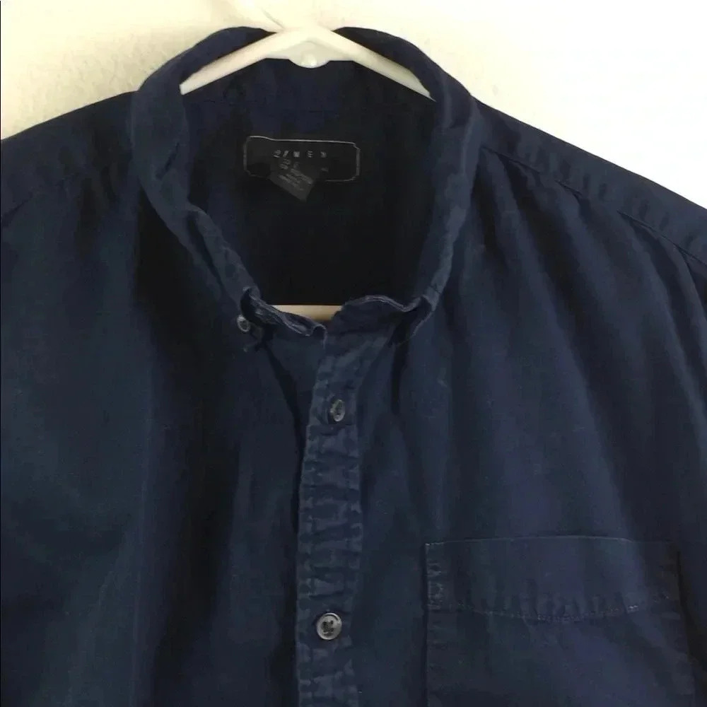 21 Men Size Large Button Down Blue - Picture 2 of 6